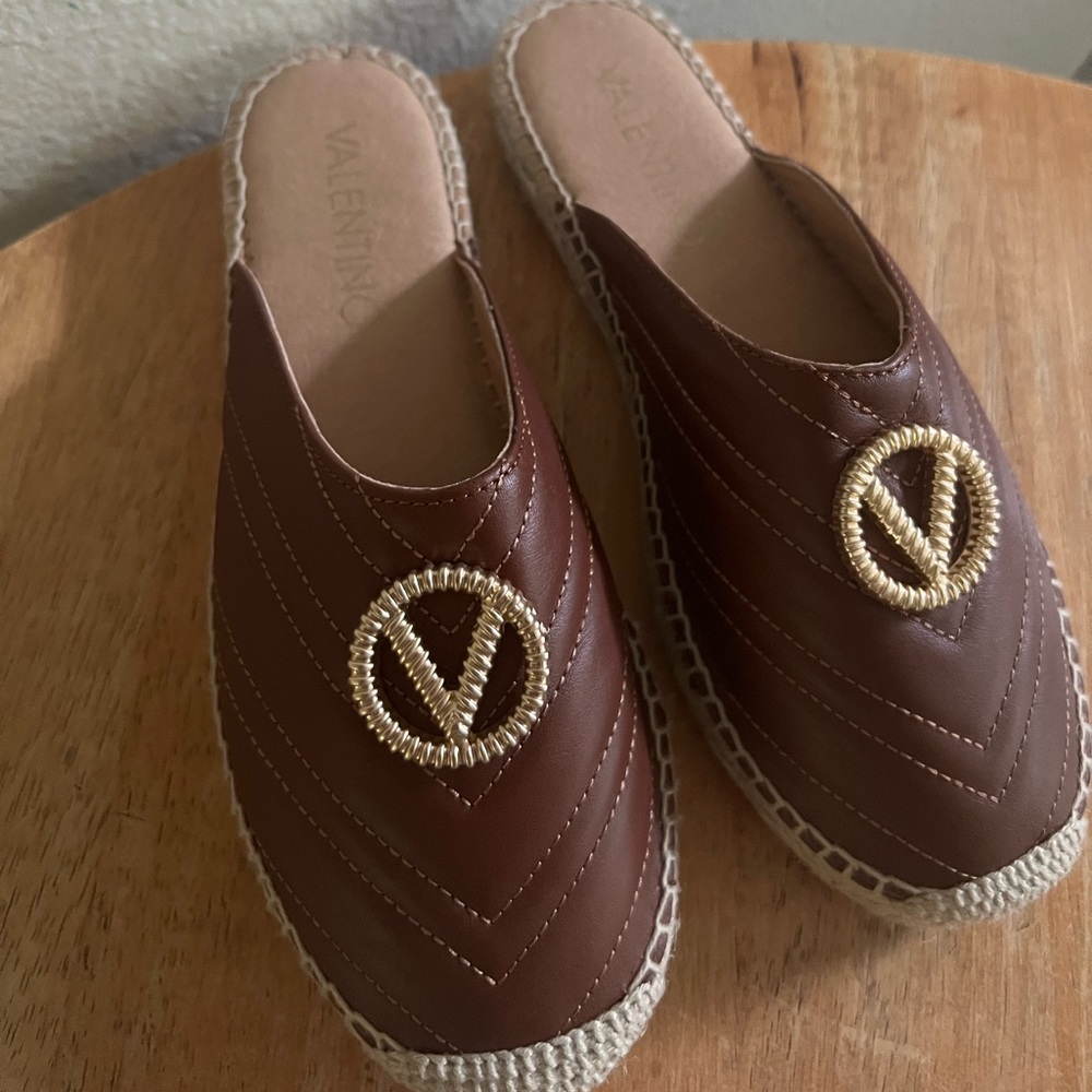 Brand New Valentino Slides